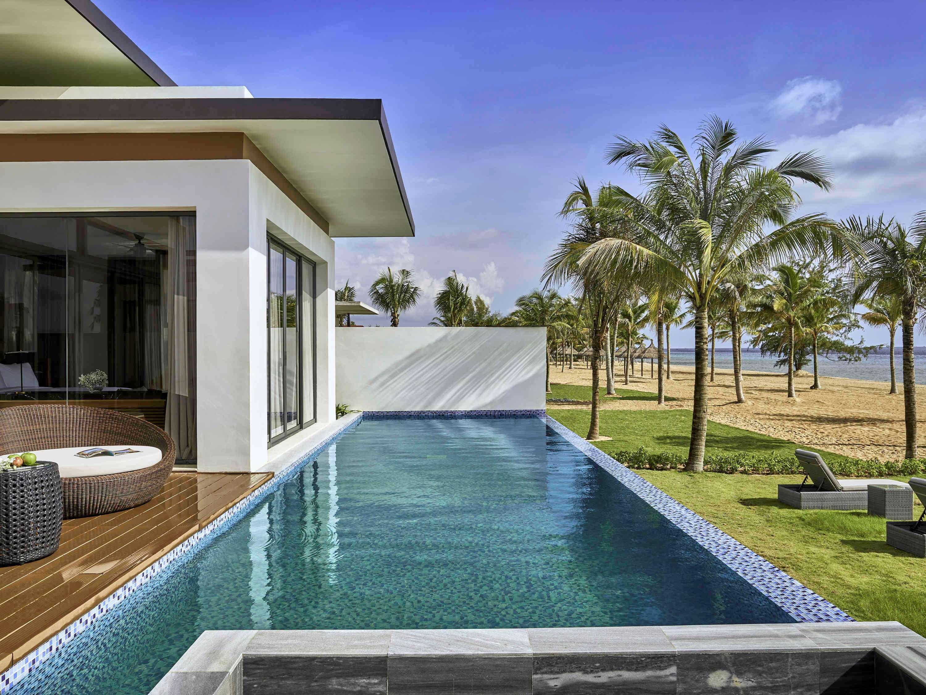 Moevenpick Villas & Residences Phu Quoc Dış mekan fotoğraf A pool villa at the resort