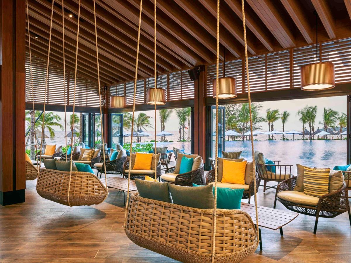 Moevenpick Villas & Residences Phu Quoc Dış mekan fotoğraf The Beach Club