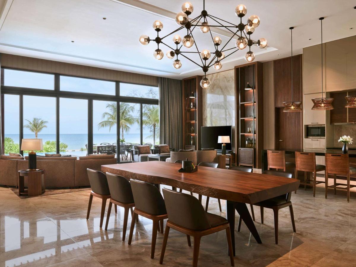 Moevenpick Villas & Residences Phu Quoc Dış mekan fotoğraf A dining room