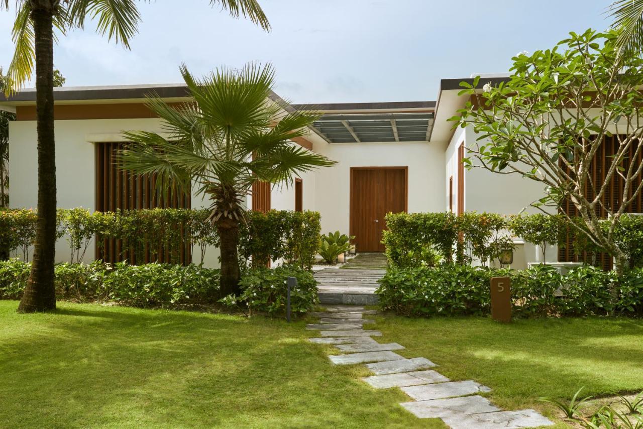 Moevenpick Villas & Residences Phu Quoc Dış mekan fotoğraf A villa at Vinpearl Hotel Nha Trang